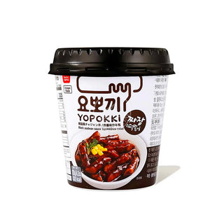 Yopokki Topokki istantaneo con salsa Jjajang Cup  - 120g